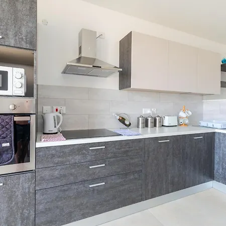 Brand New Modern Bugibba 3bdr 2 Bth * St. Paul's Bay